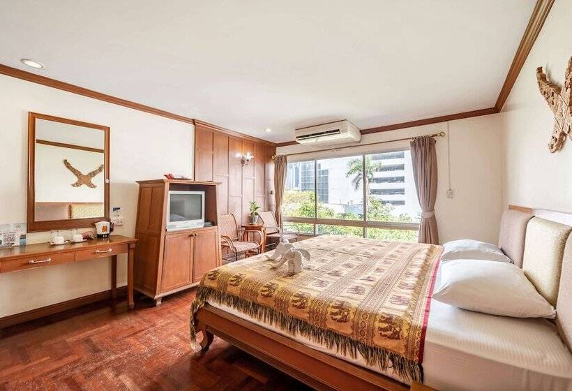 Quarto Superior, Royal Ivory Sukhumvit Nana