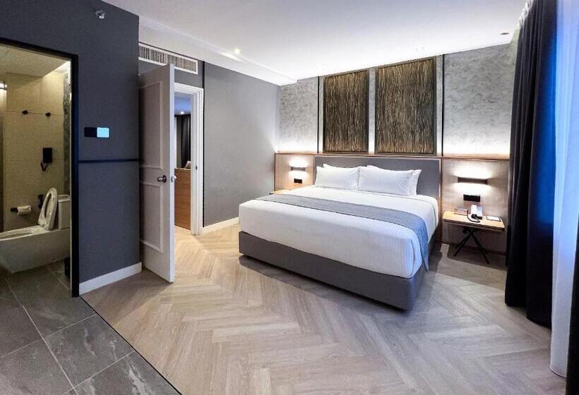 Family Suite, Royal Signature