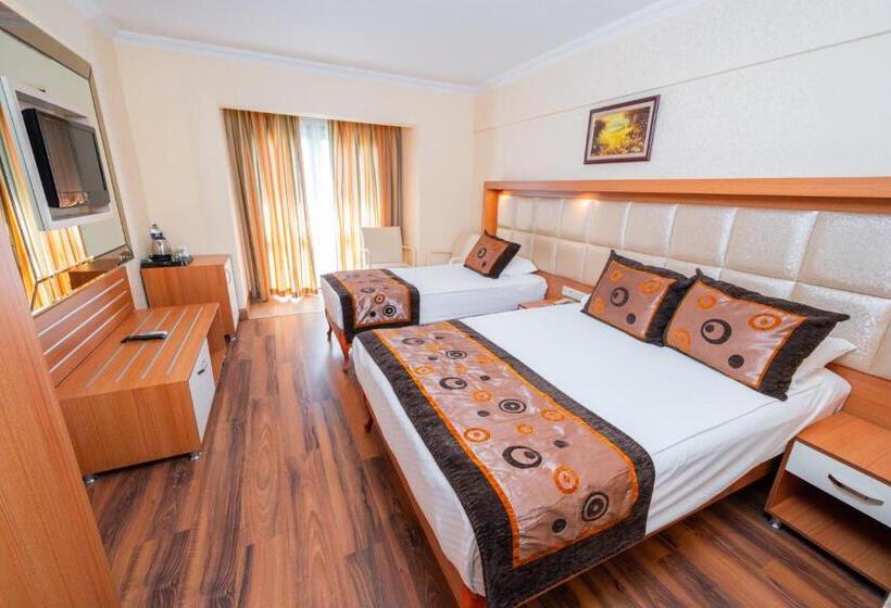Номер Стандарт Трехместный, Oz Hotels Incekum Beach