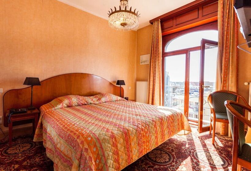 Номер Стандарт с Балконом, Avenue Hotel By F Hotels