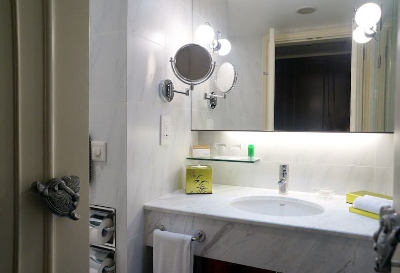 اتاق پرمیوم, Mövenpick Hotel Hanoi Centre