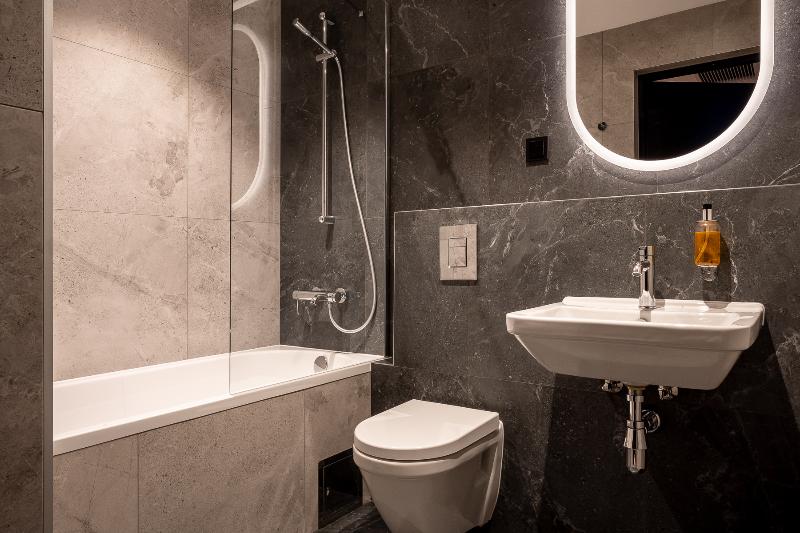 اتاق پرمیوم, Mövenpick Hotel Hanoi Centre