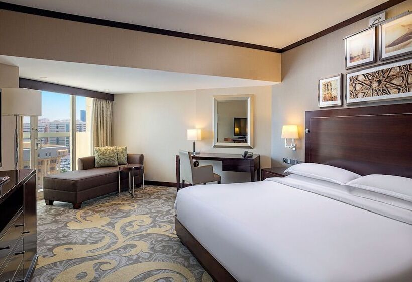 Номер Deluxe Вид на Город, Sheraton Dubai Creek Hotel & Towers