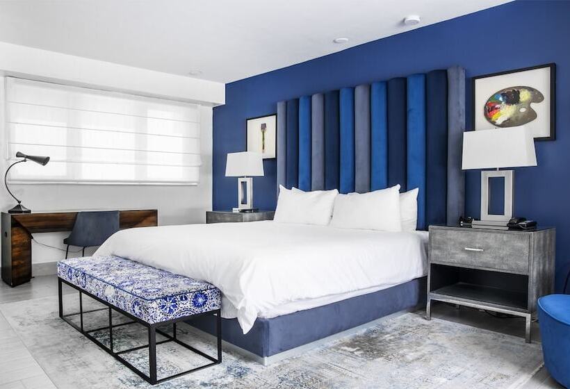 スタンダードバンガロー, The Sagamore Hotel South Beach