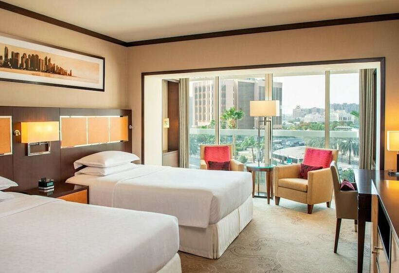Номер Deluxe Вид на Город, Sheraton Dubai Creek Hotel & Towers