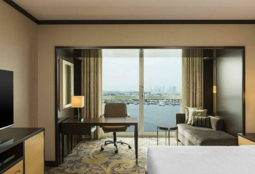 Номер Deluxe с Видом, Sheraton Dubai Creek Hotel & Towers