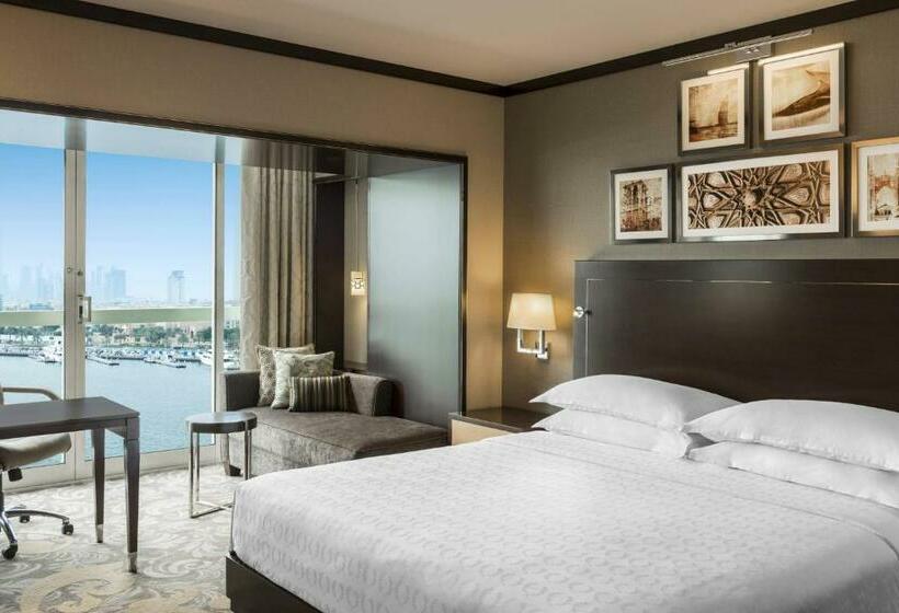 Номер Deluxe Кровать Кинг с Видом, Sheraton Dubai Creek Hotel & Towers