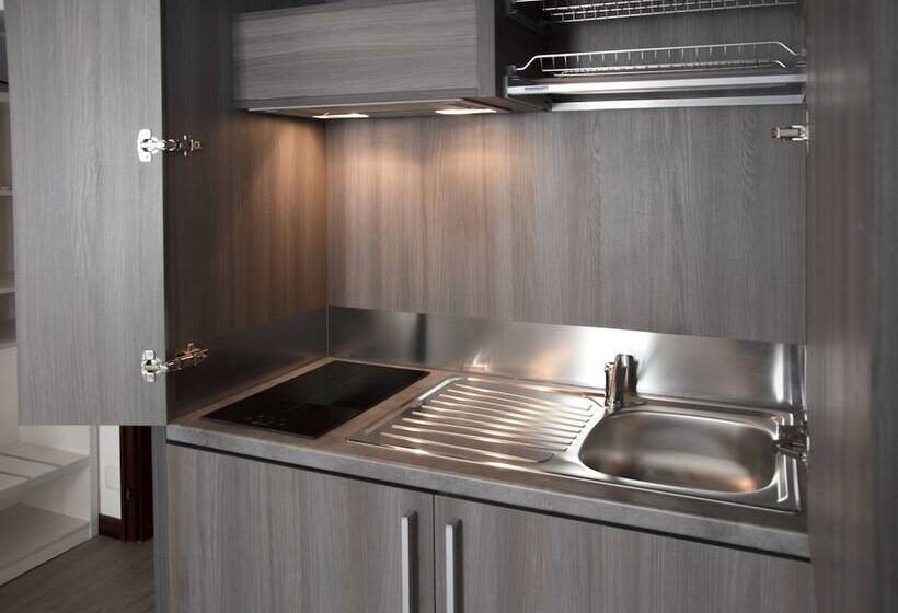 استودیوی استاندارد, Acquarello Swiss Quality