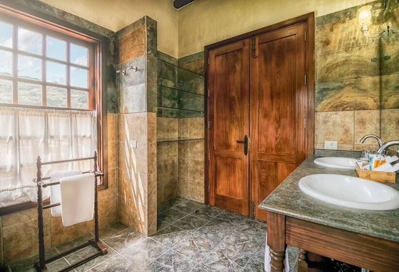 سوییت, Rural Livvo Maipez