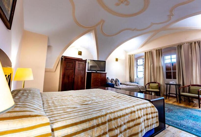 اتاق استاندارد سه نفره, Casa Wagner