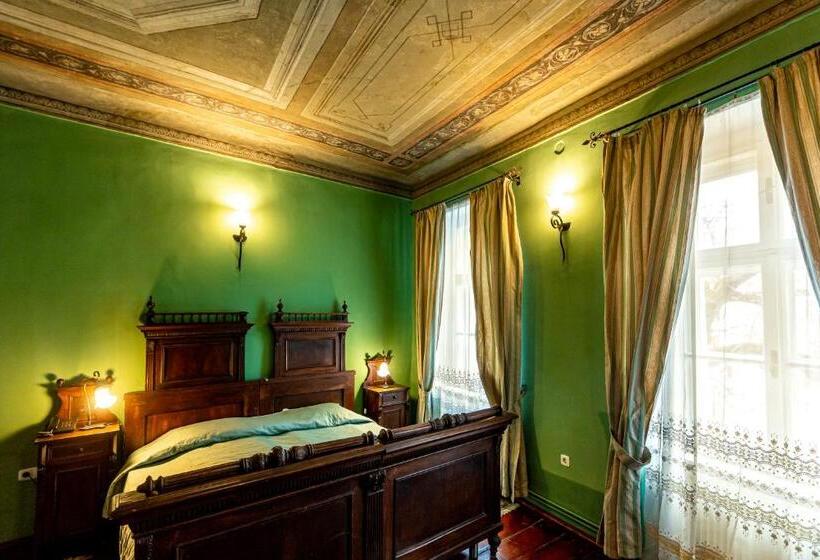 اتاق استاندارد سه نفره, Casa Wagner