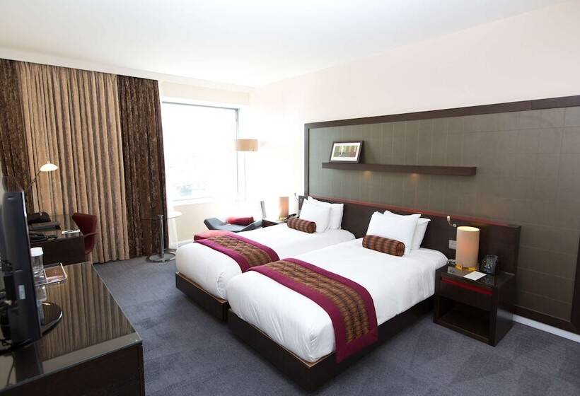 Номер Executive, Hilton London Canary Wharf