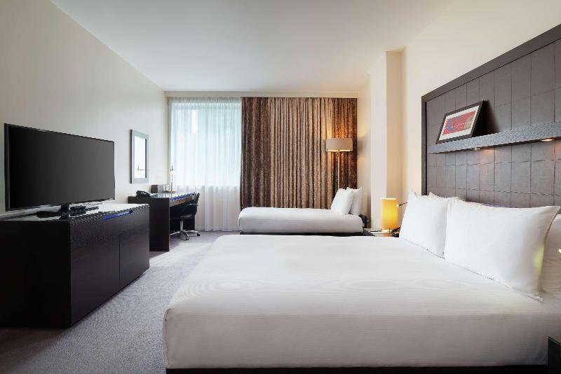 Семейный Номер, Hilton London Canary Wharf