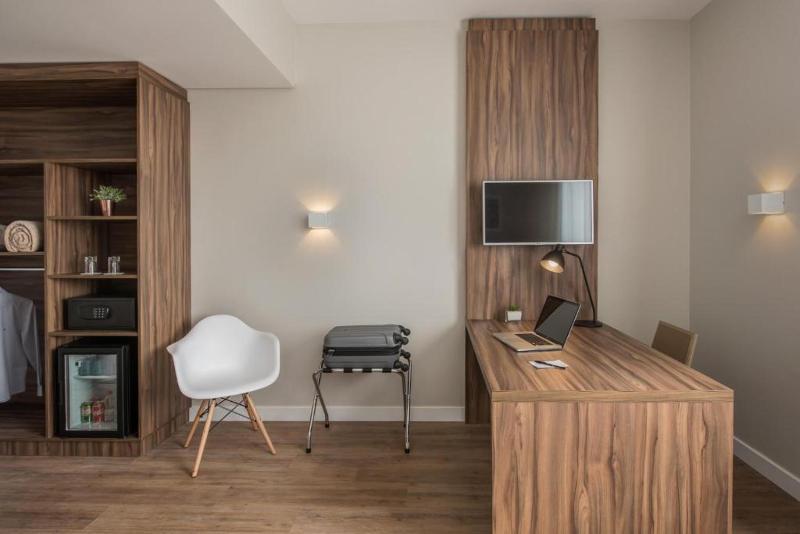 Family Connecting Room, Hilton London Canary Wharf