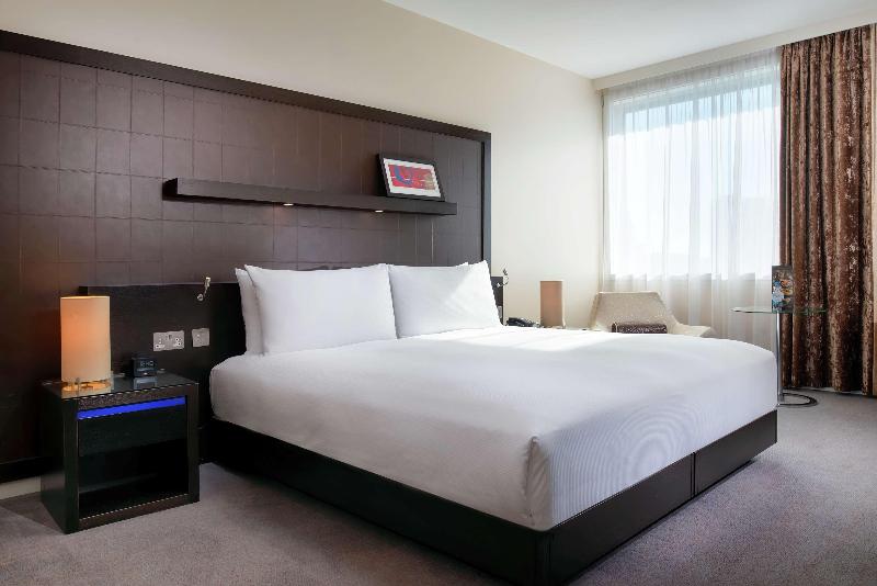 Номер Deluxe, Hilton London Canary Wharf