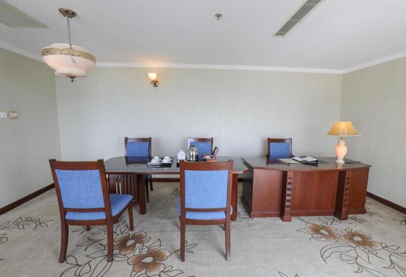 سوئیت پرزیدنت, Saigon Quy Nhon
