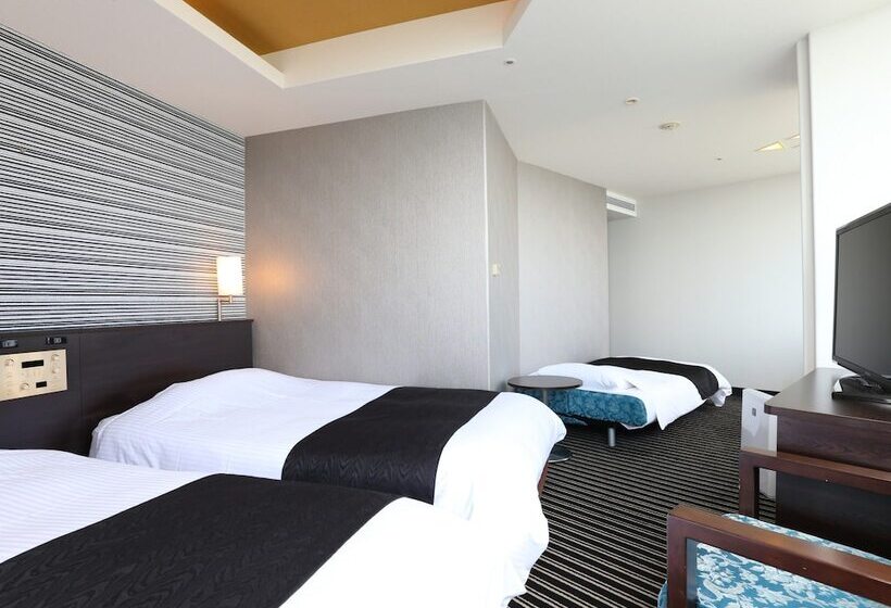 Номер Стандарт Трехместный, Apa Hotel & Resort Tokyo Bay Makuhari