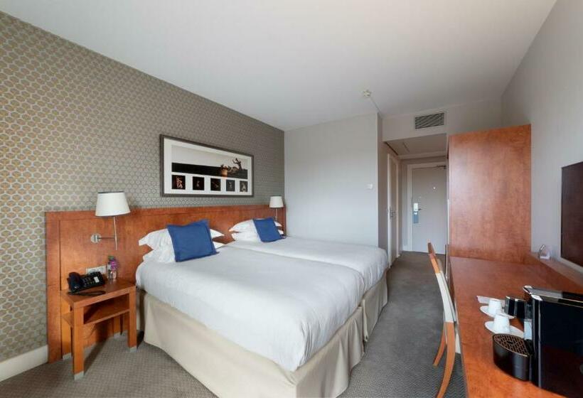 스탠다드 룸, Crowne Plaza Lyon   Cité Internationale