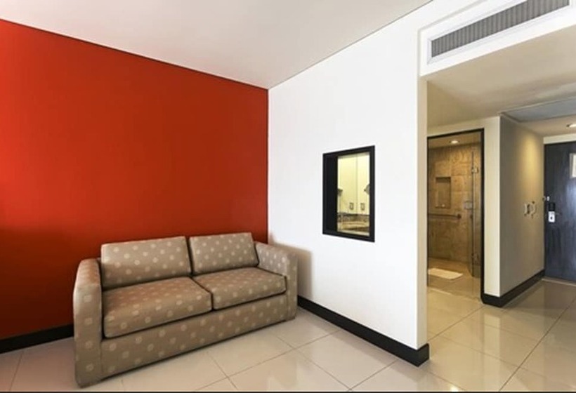 سوییت جونیور, Crowne Plaza Villahermosa, An Ihg