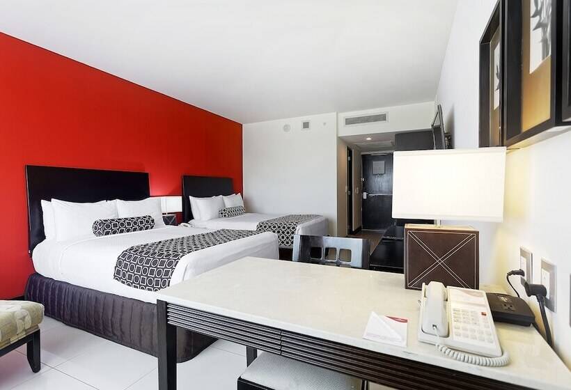 سوییت جونیور, Crowne Plaza Villahermosa, An Ihg