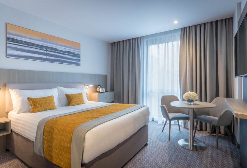 Номер Стандарт, Maldron Hotel Tallaght