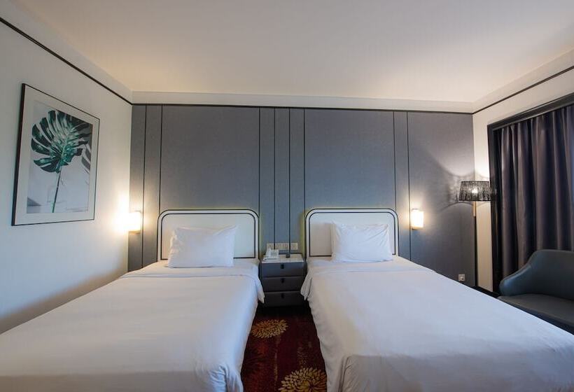 اتاق لوکس, Sabah Hotel Sandakan