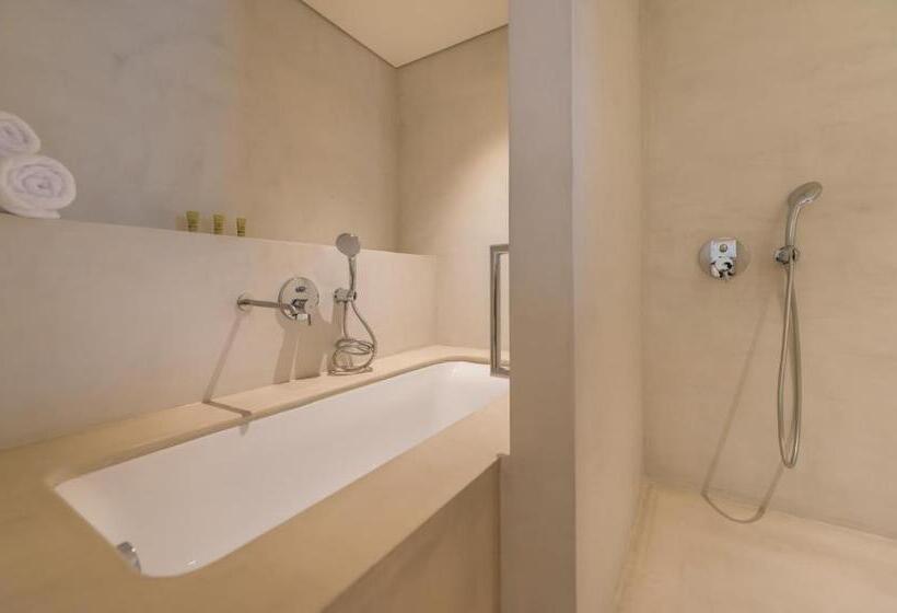 Люкс с Бассейном, Bitzaro Grande Hotel & Suites