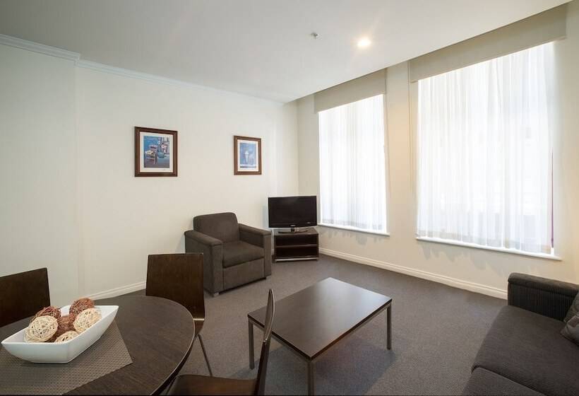 2 베드룸 이그제큐티브 아파트, Franklin Apartments