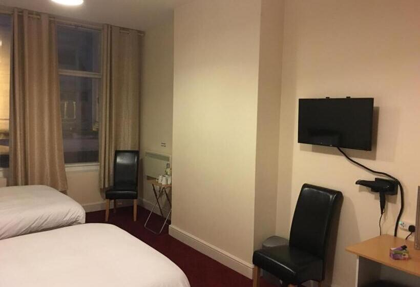 四人标准间, Ml Lodge