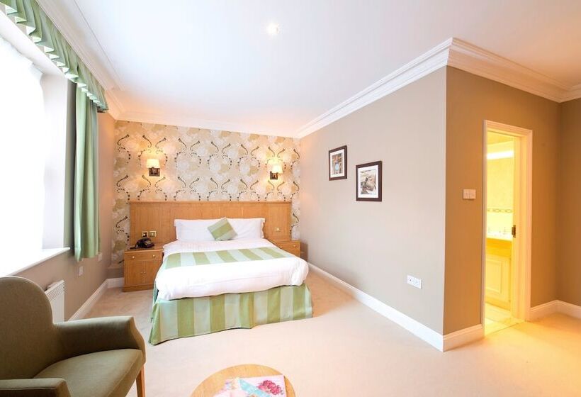 Классический Номер, Whittlebury Hall And Spa