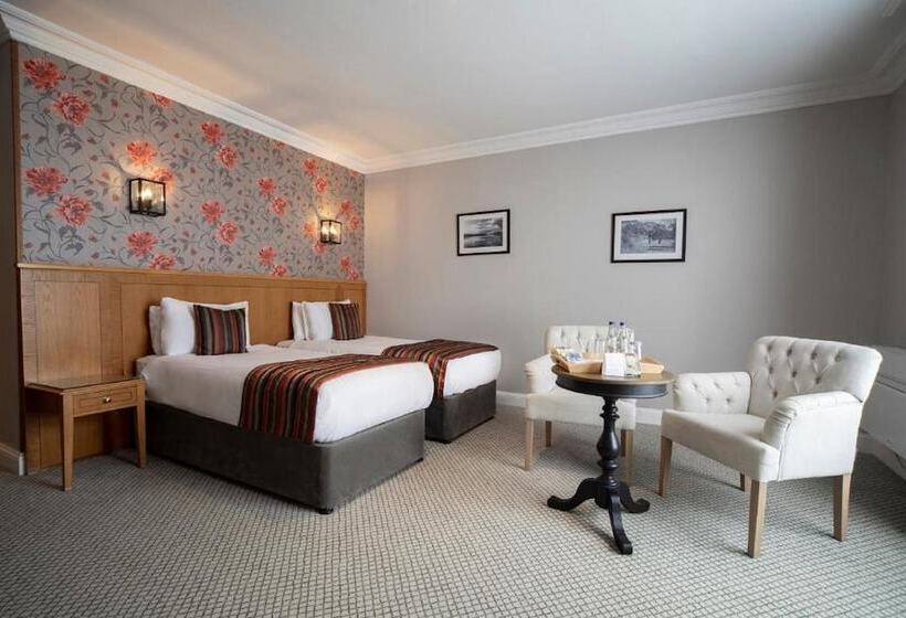 Номер Клуб, Whittlebury Hall And Spa