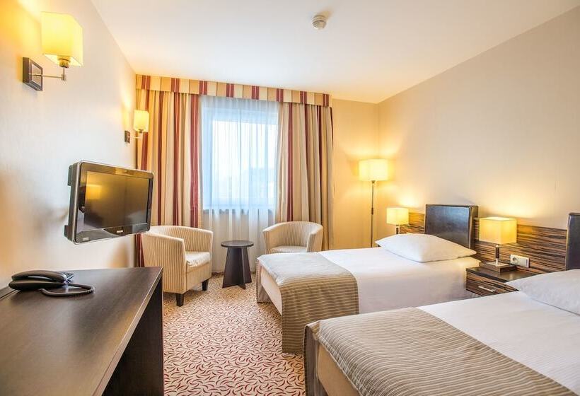 Номер Стандарт, Qubus Hotel Kielce