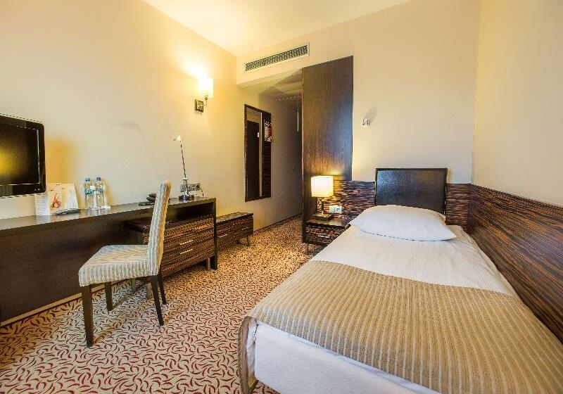 Номер Стандарт Индивидуальный, Qubus Hotel Kielce