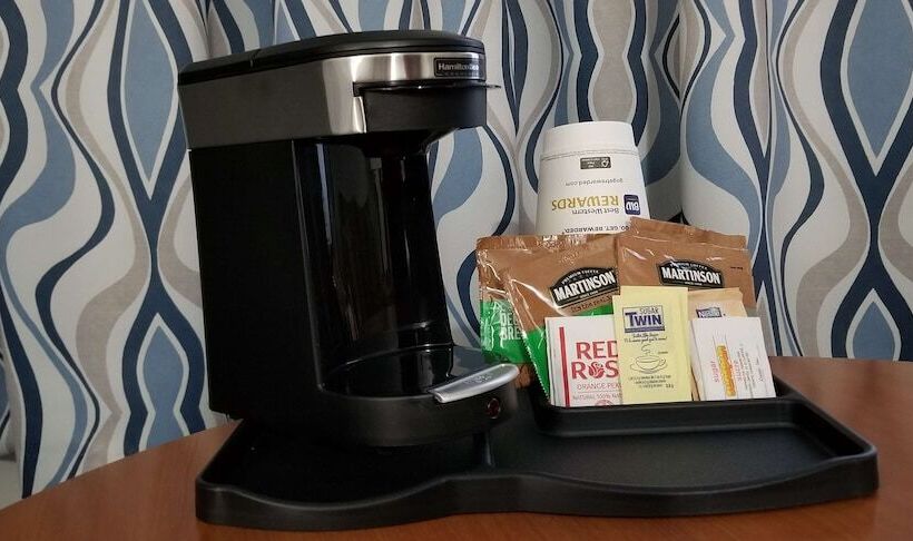 ダブルベッドスタンダードルーム, Surestay Plus Hotel By Best Western Lethbridge