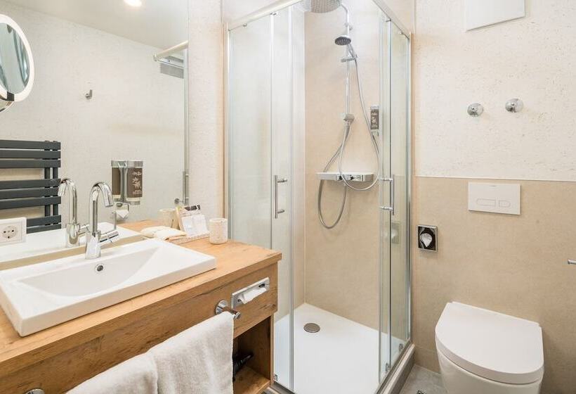 اتاق راحتی یک تخته, Neo Hotel Linde Esslingen
