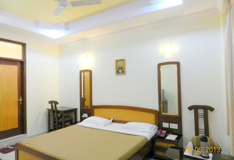 اتاق پرمیوم, Tara Palace Chandni Chowk
