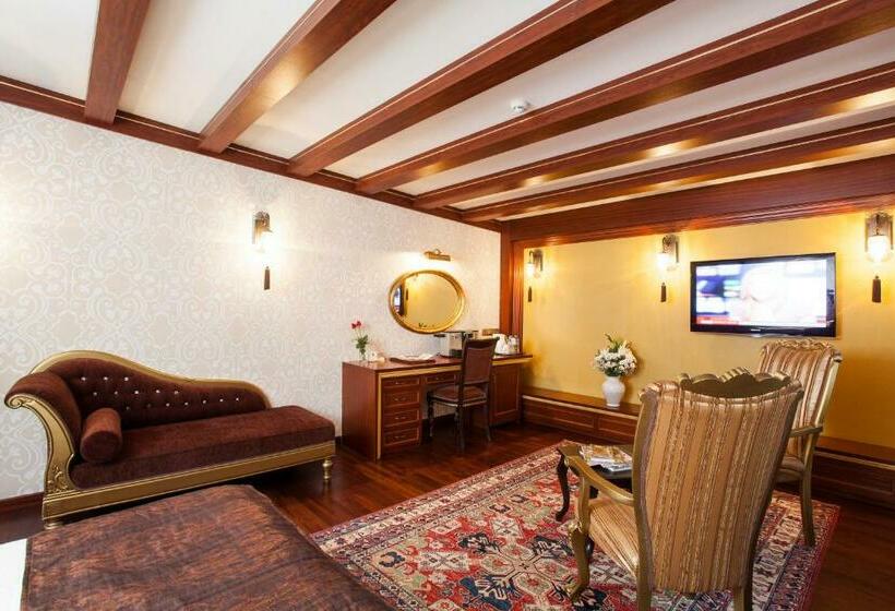 سوییت جونیور, Ottoman Hotel Imperial Special Category