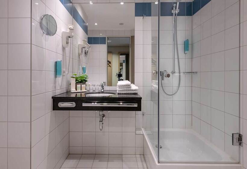 Номер Комфорт, Tulip Inn Hotel Düsseldorf Arena