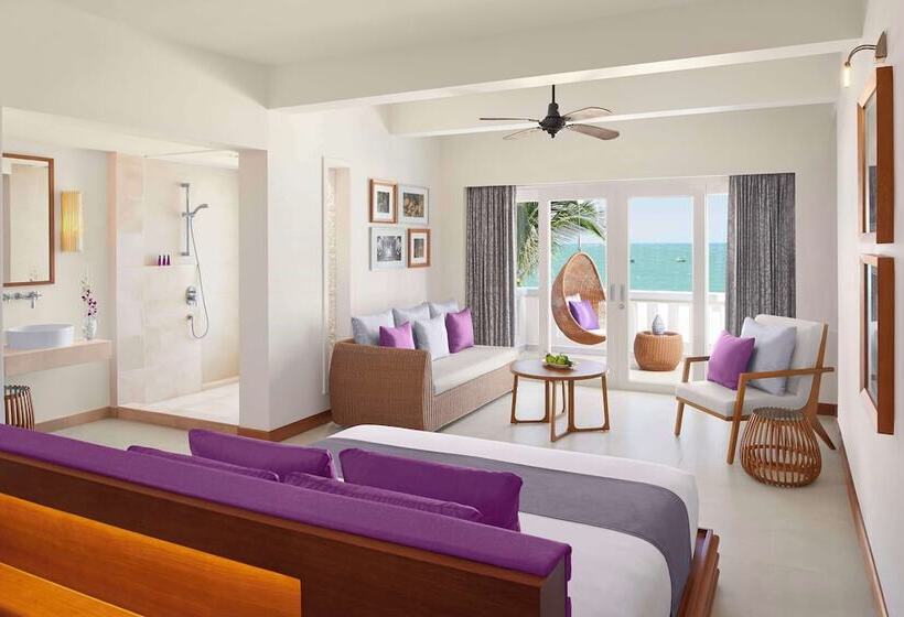 سوییت جونیور با چشم‌انداز دریا, Avani Quy Nhon Resort