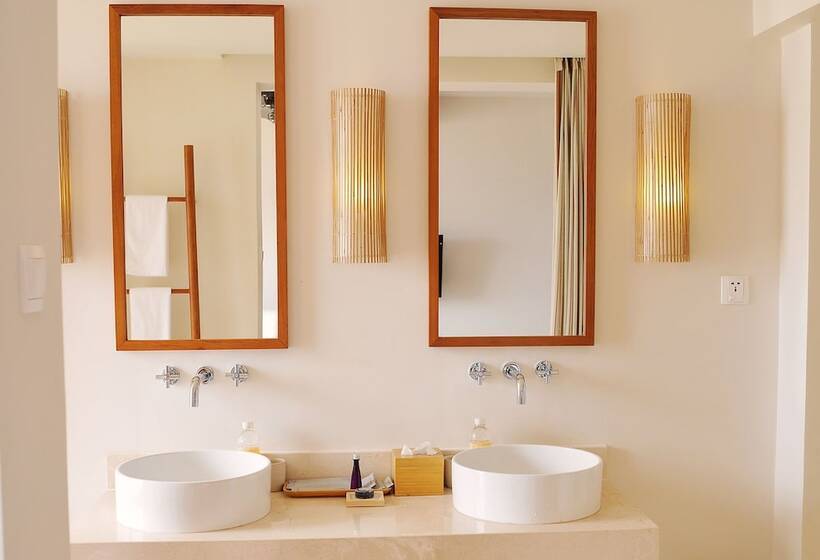 استودیو خانوادگی, Avani Quy Nhon Resort