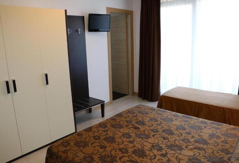 Трехместный Номер Deluxe, Bellevue