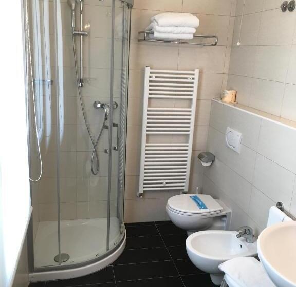 Четырехместный Номер Deluxe, Bellevue