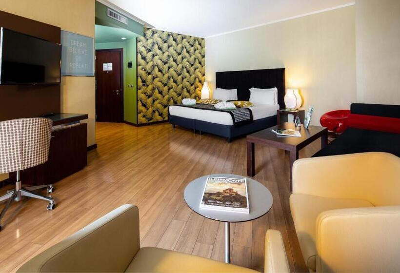 اتاق خانوادگی, Holiday Inn Turin Corso Francia, An Ihg
