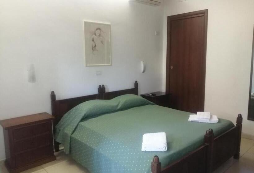 اتاق استاندارد, Holiday Residence