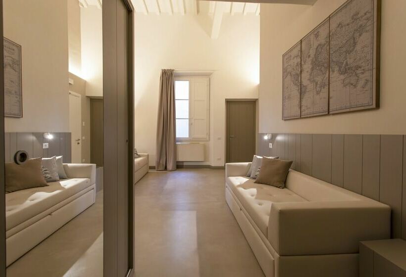 سوییت لوکس, Palazzo Dei Ciompi Suites