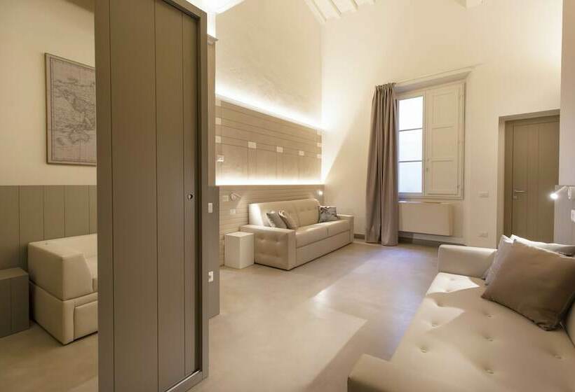 سوییت لوکس, Palazzo Dei Ciompi Suites