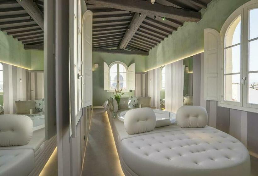 1 Bedroom Penthouse Apartment, Palazzo Dei Ciompi Suites