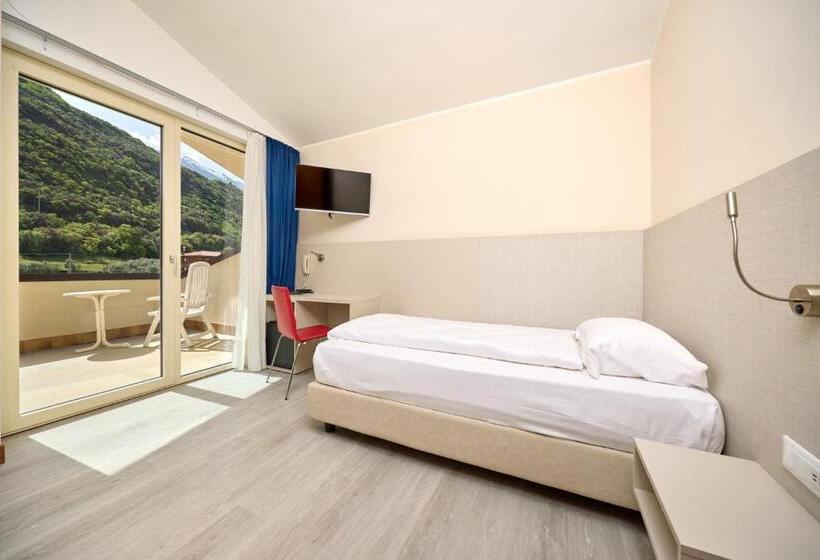 Quarto Individual Vista Jardim, Astoria   3stelle S