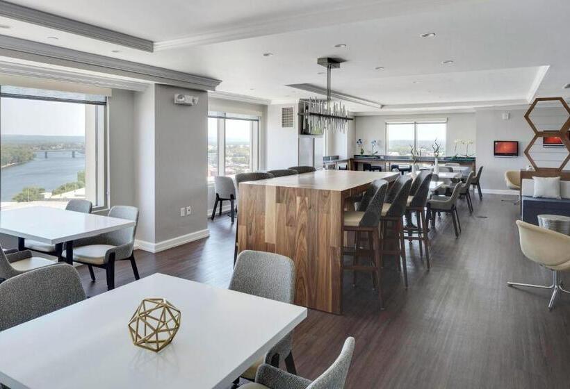 اتاق استاندارد برای معلولان, Hartford Marriott Downtown