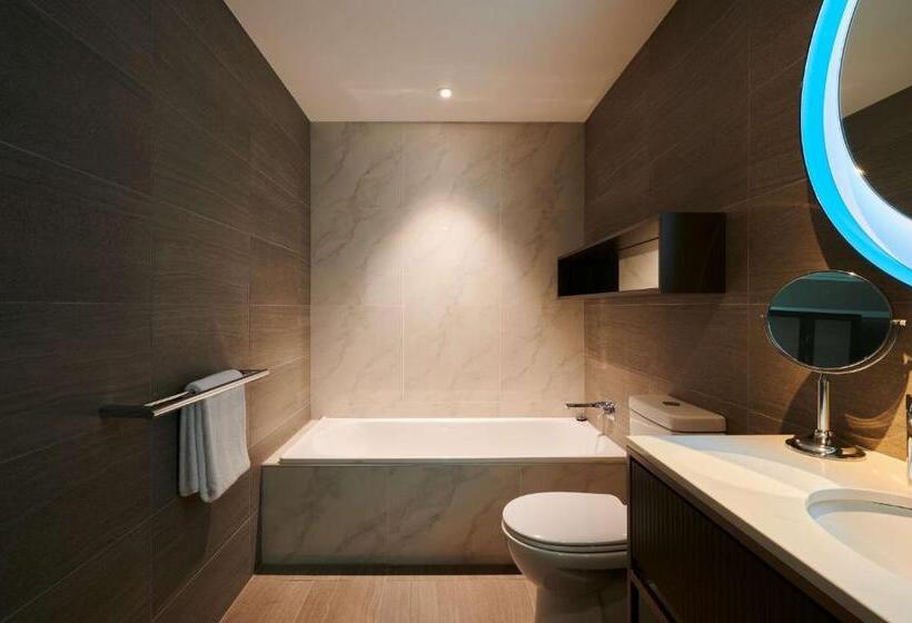 جناح إدارى, Kurrajong Canberra